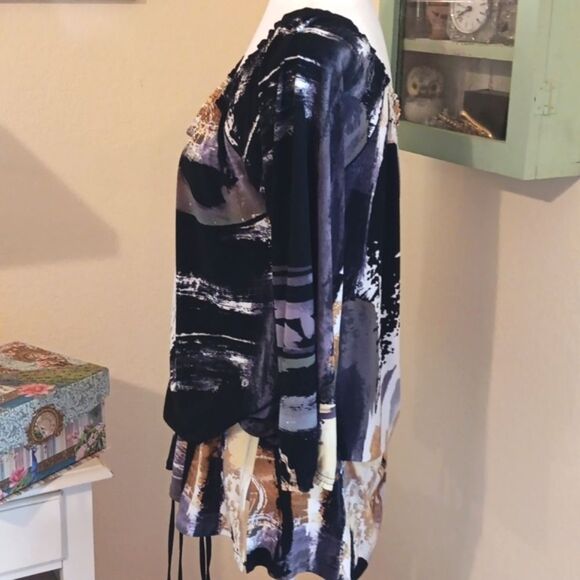 Eva Varro Gathered Tunic Dress Long Sleeve.  Scoop Neck. Absract - Picture 5 of 10